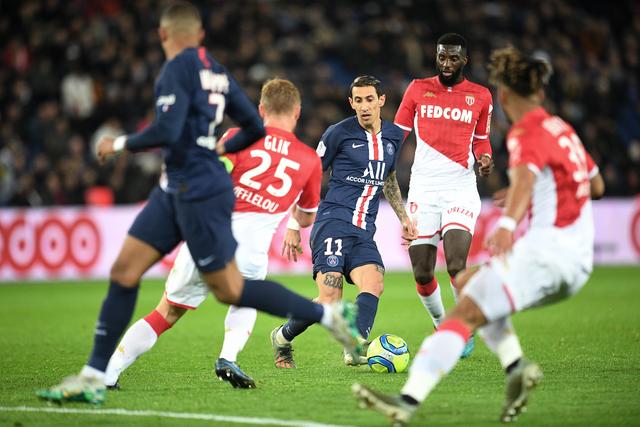 连续100场20+！美媒：一年前亚历山大是超巨但如今已是传奇（连战百场20+！美媒称亚历山大去年还是超巨，如今已晋升传奇）