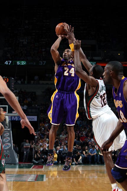 卡萨诺：卡拉格谈萨拉赫之前应该先漱口，他每次说话都在胡扯（卡萨诺抨击卡拉格：评论萨拉赫前先漱口，他一开口就胡说八道）