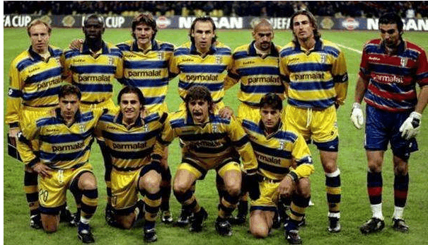 自称亚泰18岁后卫刘议阳女友的账号指控其恋爱期出轨、裸聊（网传自称女友账号指控某年轻球员恋爱期不忠并涉不雅聊天）