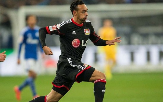 西甲战报：巴雷内切亚半场吊射建功，皇家社会3-1十人奥萨苏纳（西甲战报：巴雷内切亚中场吊射破门，皇家社会3-1力克十人奥萨苏纳）