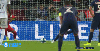 遭严防！鲍威尔半场8中2&三分3中0 仅得7分4板2助1断正负值-14（被重点盯防！鲍威尔半场仅8投2中、三分3投0中，7分4板2助1断，正负值-14）