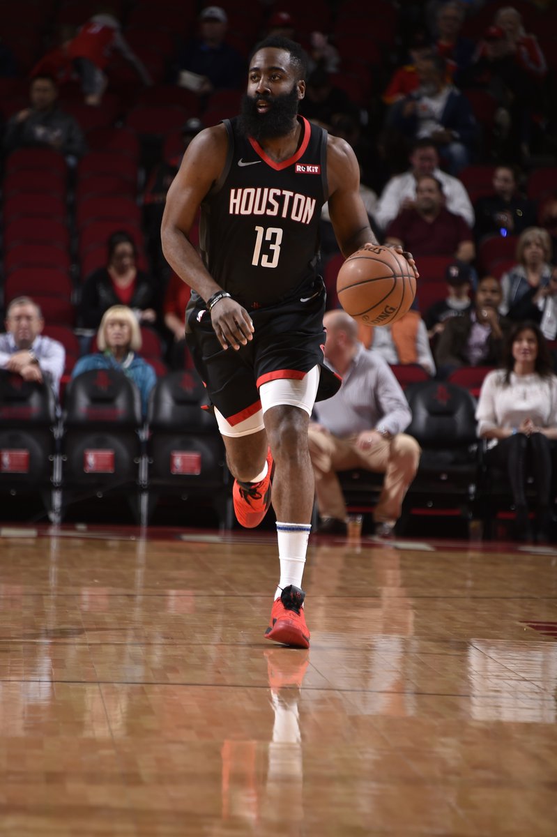 NBA每日最佳：约基奇40分完成大逆转，西卡带队取客场首胜（NBA今日之最：约基奇轰40分逆天翻盘，西卡领衔球队拿下客场首胜）