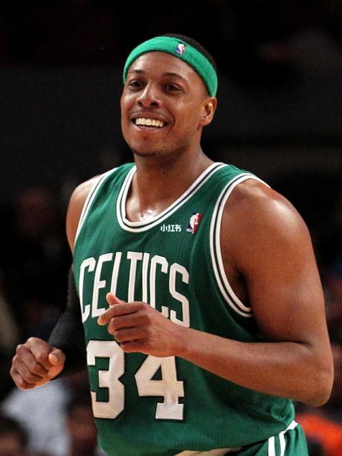 安东尼奥：调整阵容是为了给队员更多机会，同时保证球员健康（安东尼奥：通过调整阵容为球员创造更多机会，并确保健康）