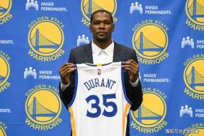 詹姆斯：完全不知道吹罚一致性在哪里，毫无一致性可言（詹姆斯：吹罚毫无一致性，我根本看不出标准在哪）