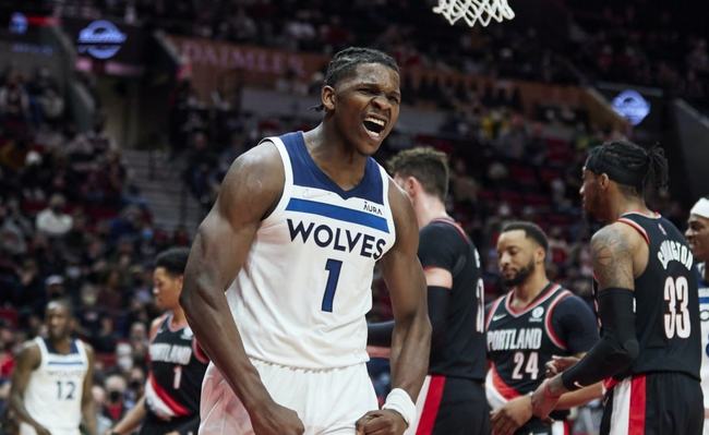 巴萨王者归来！费兰托雷斯帽子戏法领衔三连胜，欧冠复仇战即将打响（巴萨重回巅峰！费兰托雷斯戴帽率队豪取三连胜，欧冠复仇战在即）