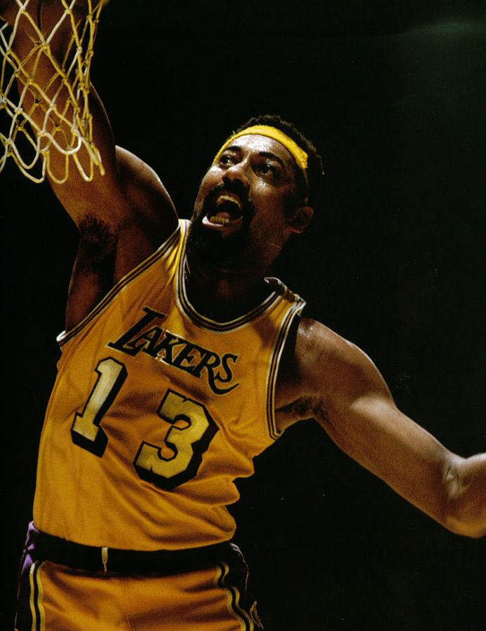 西甲前瞻比分预测：西班牙人VS巴列卡诺，维拉，伯恩茅斯全部拿下！（西甲前瞻与比分看点：西班牙人战巴列卡诺，维拉与伯恩茅斯有望齐取三分）