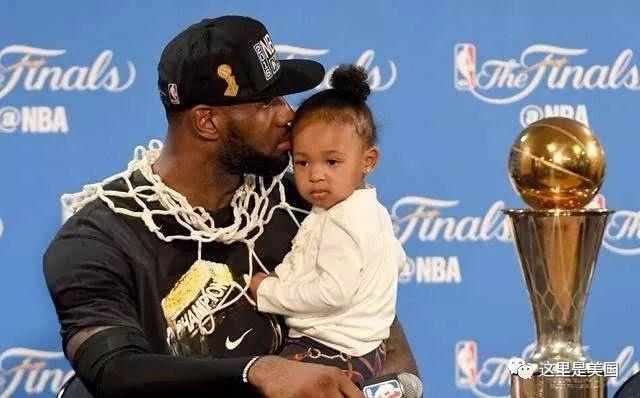 约基奇准三双，穆雷37+7力压福克斯，马刺奇兵7记三分射落掘金（约基奇险收三双，穆雷37+7压过福克斯，马刺奇兵7记三分击倒掘金）