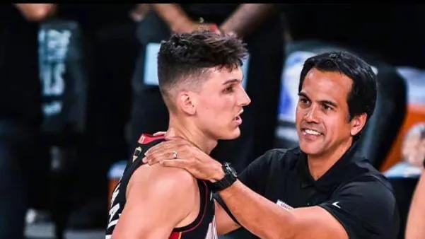 斯基拉：切尔西中场乌戈舒库加盟伯恩利的转会费为2300万镑（斯基拉称：乌戈舒库以2300万镑从切尔西转投伯恩利）