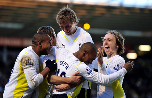 西蒙尼：朱利亚诺希望继续成长，我们也会全力帮助他（西蒙尼：朱利亚诺渴望持续提升，我们将尽全力支持他）