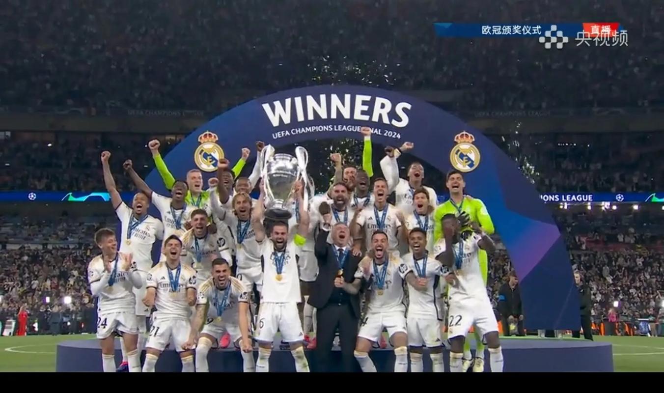 “野路子”跑步姿势的C罗，原来他不是天生神射手？...（跑姿不按套路的C罗：神射手实力并非天生？）