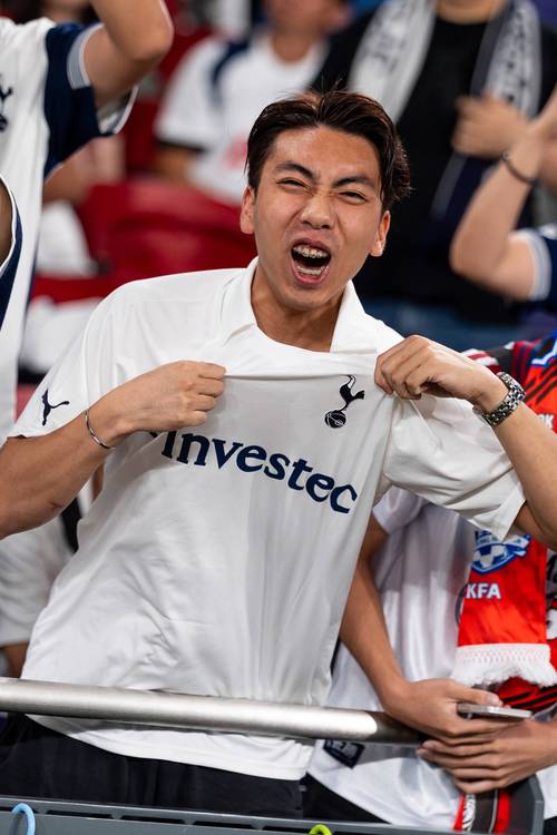 王博豪：那次射门机会我应该打上角；欧洲联赛对我锻炼大（王博豪：那次射门本应打向上角；欧洲联赛让我收获良多）