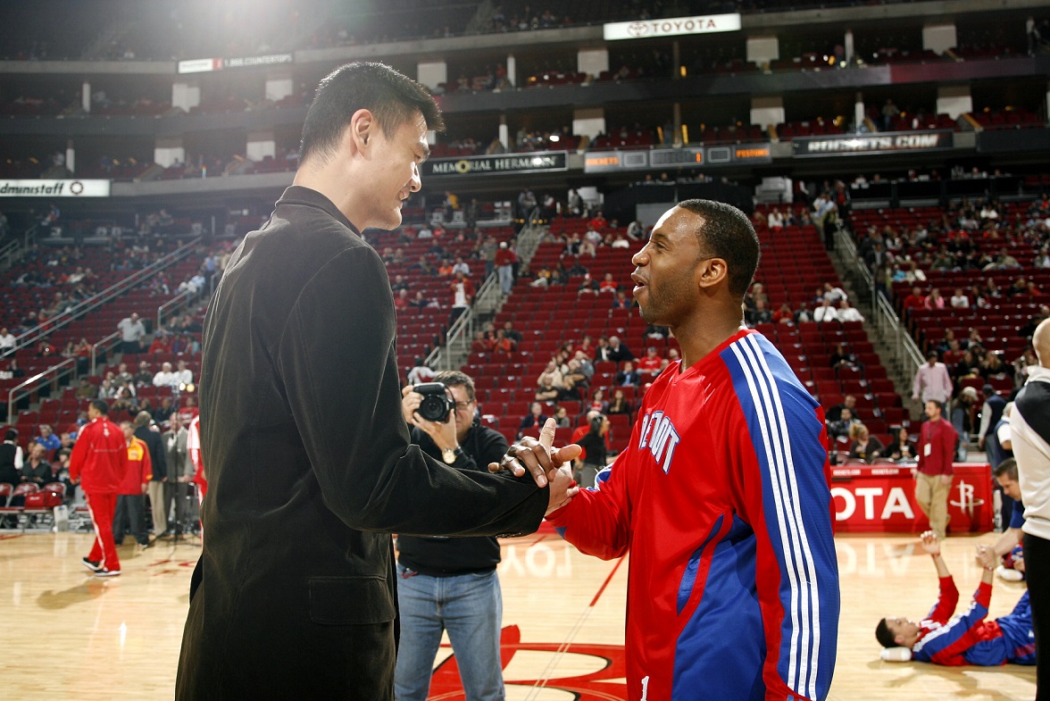 挪威主帅：哈兰德就是进球机器，已为庆祝过火向意大利道歉（挪威主教练称哈兰德是进球机器，为过度庆祝向意大利致歉）